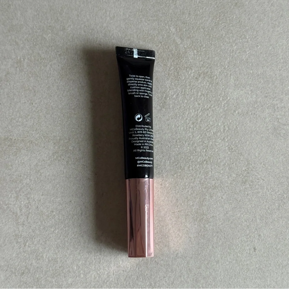 MCoBeauty Instant Contour Cream Bronzer Medium/Dark 0.405 oz